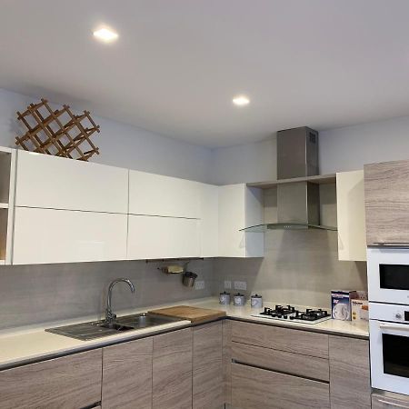 Апартаменты Marble Arch Apt - St Julians Сент Джулианс Экстерьер фото